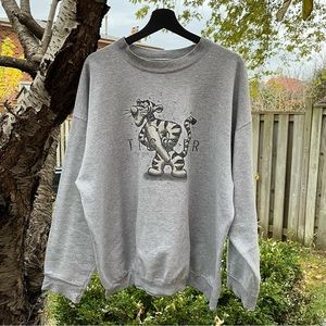 Vintage Sweatshirt Tigger Size XL